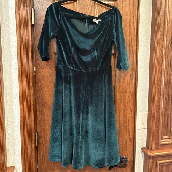 Grace Karin $45 NWT Green Velvet Off-Shoulder A line Dress Sweetheart neckline M - Picture 4 of 12
